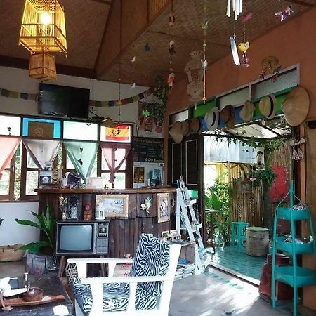 Ban Muang Pha Your Home In Mae Rim מראה חיצוני תמונה